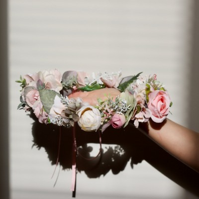 Lilly and lace flower crown