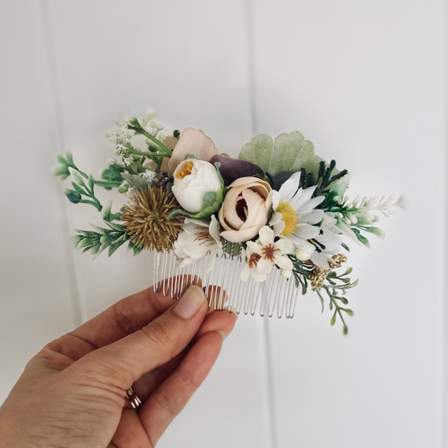 Custom made silk flower comb | Lilly & Lace