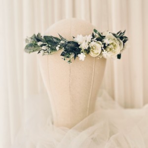wedding bride white flower head tiara crown